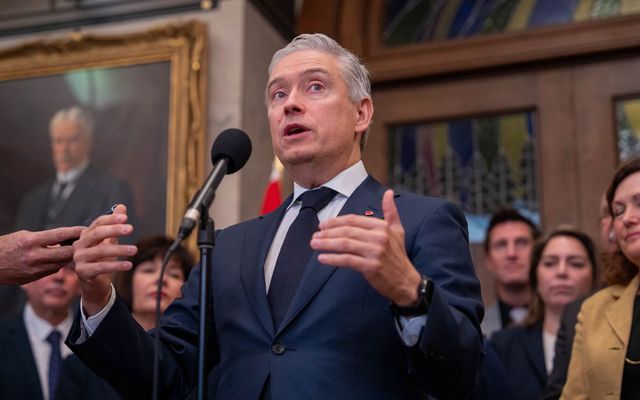 Canadian tech and investor groups call for tax incentives, capital gains rollover