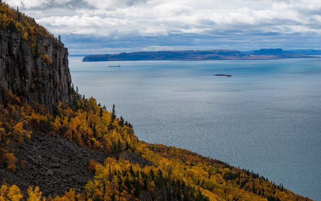 Fall backpacking on Sleeping Giant’s Kabeyun Trail