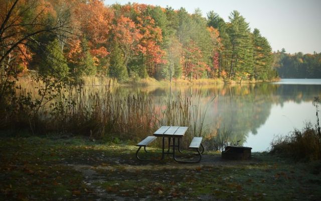 5 reasons to try late fall camping