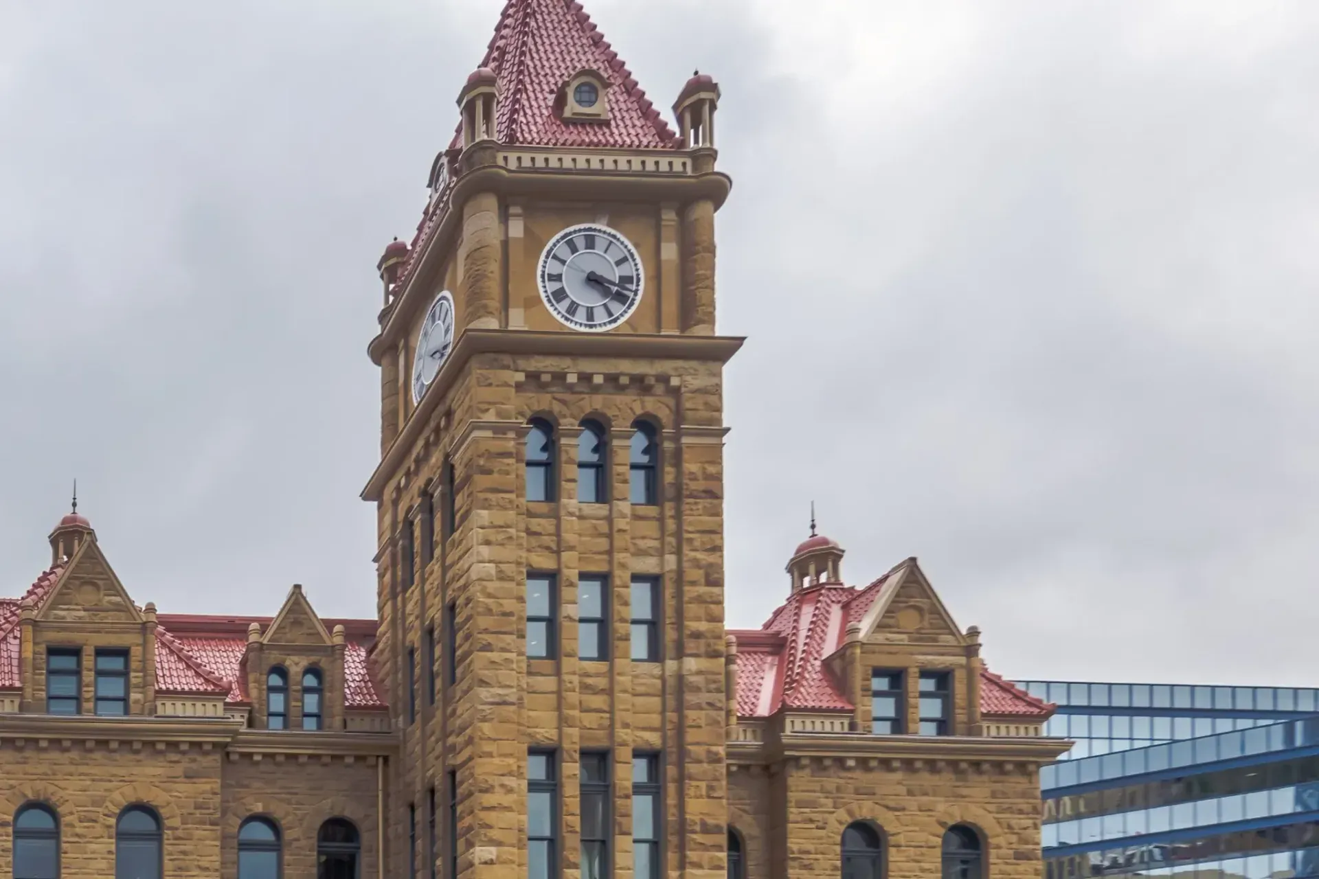 What's about to change in Alberta with permanent daylight saving time