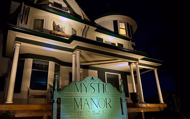 5 of the best ghost tours you can take across Alberta this October