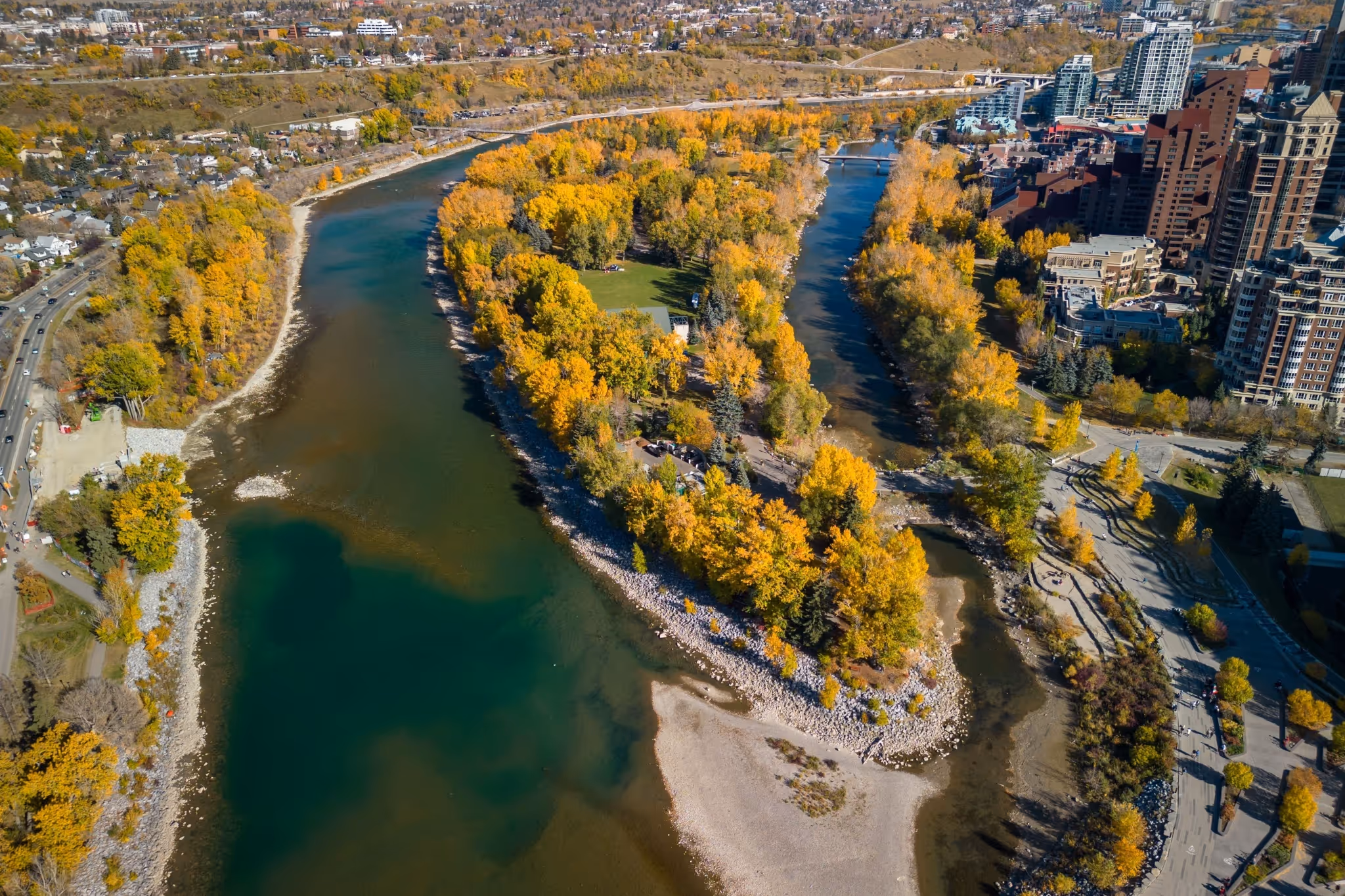 10 Calgary parks and gardens that are dazzling for a fall picnic