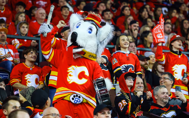 Calgary Flames 'hiring on the spot' at Saddledome job fair