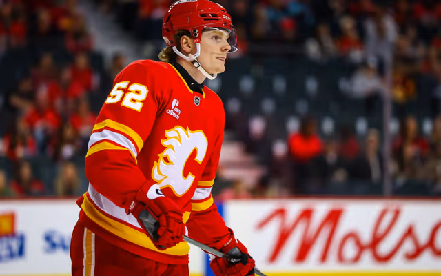 Calgary Flames announce two cuts from training camp roster