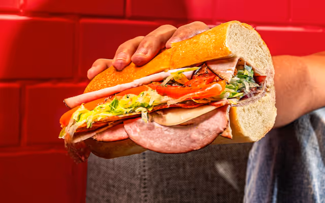 World-famous sandwich chain to open in Calgary this fall