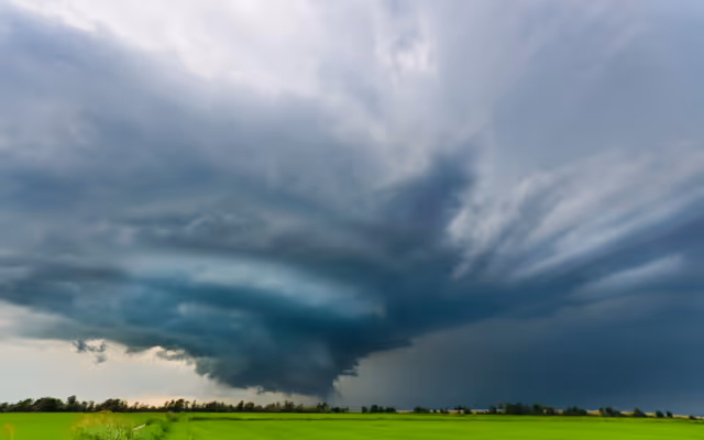 Thunderstorms with a tornado risk target major cities in Alberta Friday