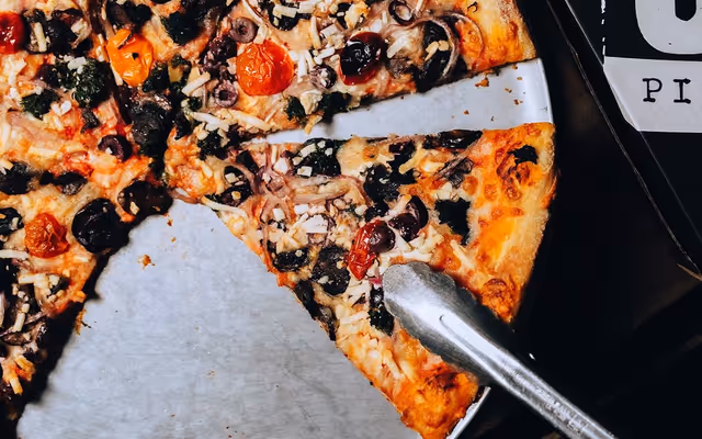 Beloved Calgary pizza spot to open new takeout location this fall