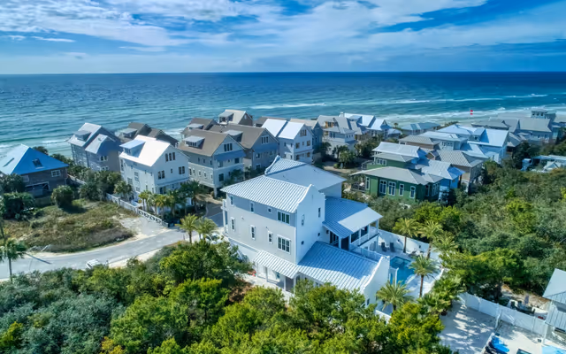 ‘Unfair and stupid’: Canadians react to Florida’s plan to place property tax burden on them