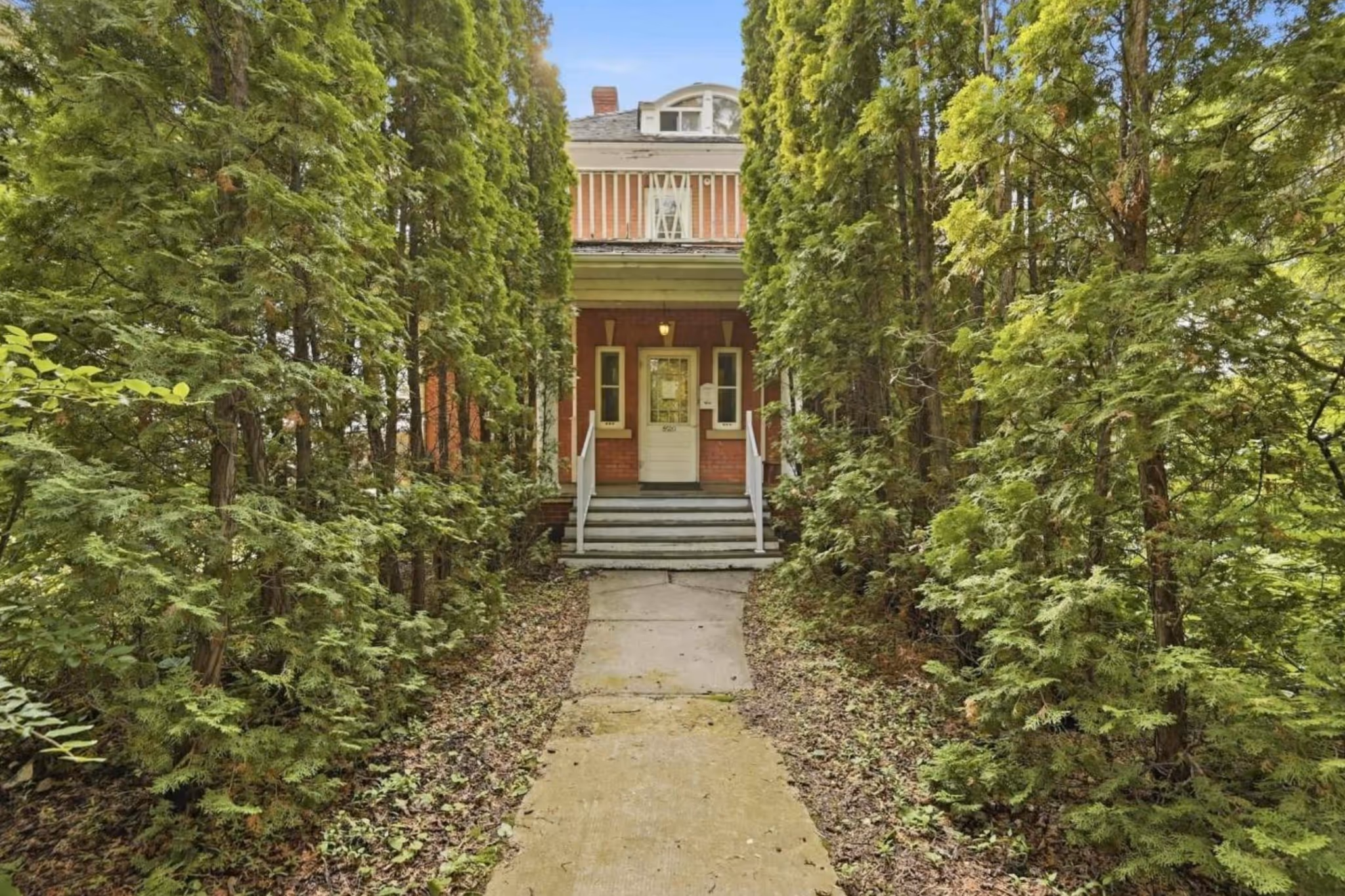 This stunning 1911 Edmonton heritage home is on the market for $1.2M