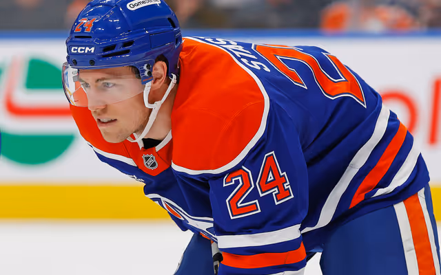 Edmonton Oilers actively looking to make trade for a forward: report