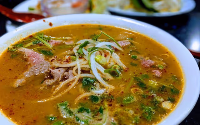 Beloved Vietnamese restaurant in Edmonton closes its doors after 21 years