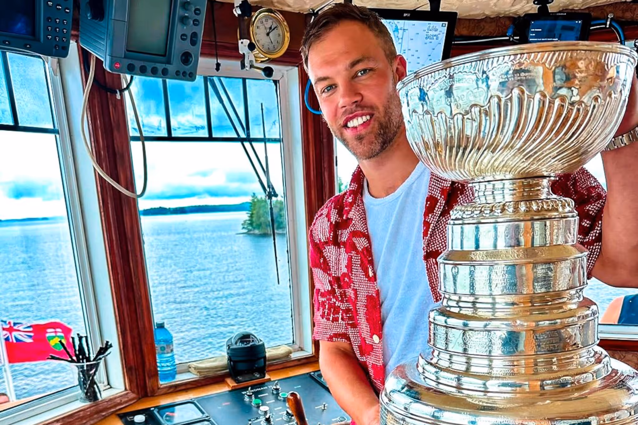 Taylor Hall celebrated with ex-Edmonton Oilers teammate during day with Stanley Cup