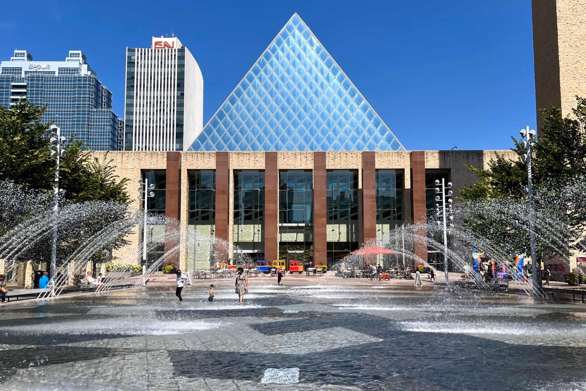 What's open and closed in Edmonton this Heritage Day long weekend