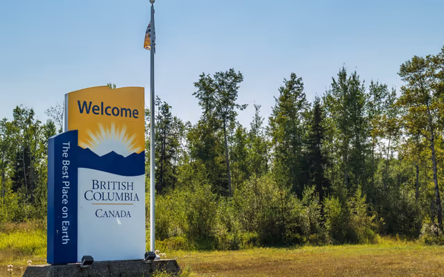 'This would not fly': Albertan praises Vancouver traffic after visit, leading to driving debate