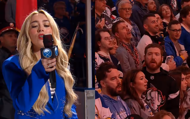 American hockey fans sing O Canada after anthem singer's mic cuts out