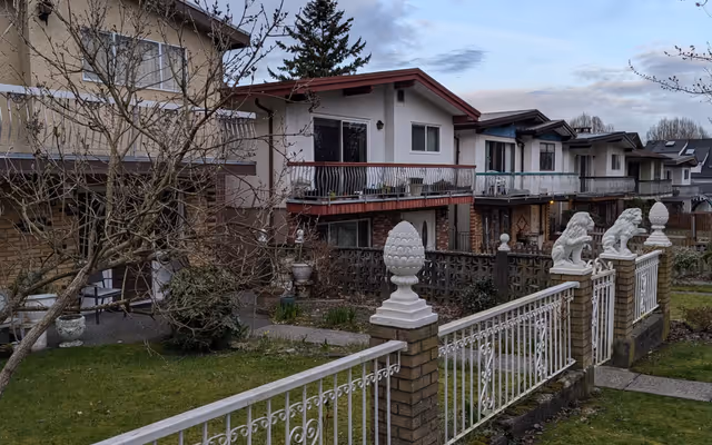 B.C. home prices fall 1% compared to 2025 as sales pick up