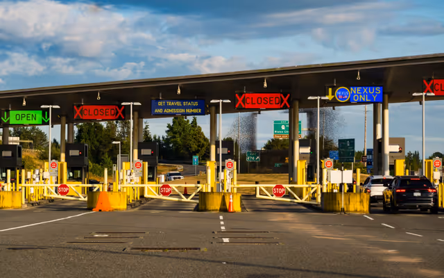 'We deserve all the sass': Bellinghamsters approve of B.C.'s new border signs