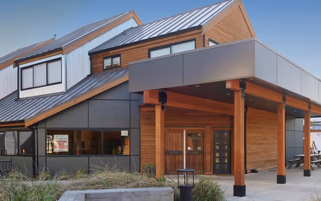 Popular Alberta pub chain to open first B.C. location this summer