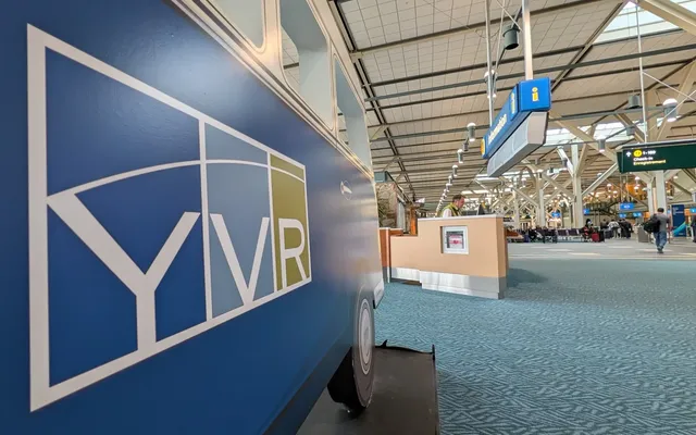 Prime Minister Mark Carney's airport privatization scheme needs proof of benefits for travellers: report