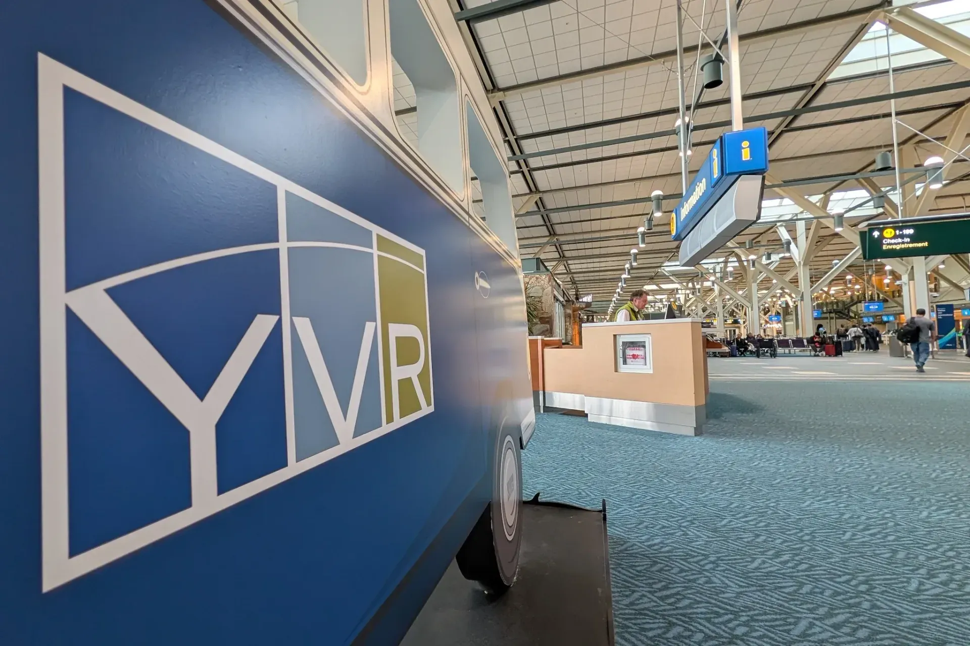 Prime Minister Mark Carney's airport privatization scheme needs proof of benefits for travellers: report