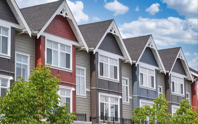 Canada's home sales rise for fourth straight month, remain below 2025 levels