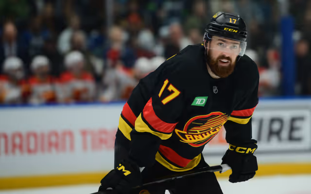 Two Vancouver Canucks players suffer injuries in IIHF exhibition games