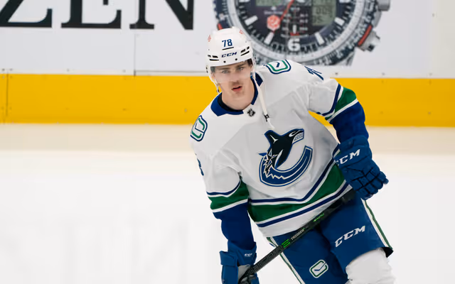 Canucks reacquire failed Benning draft pick of the past