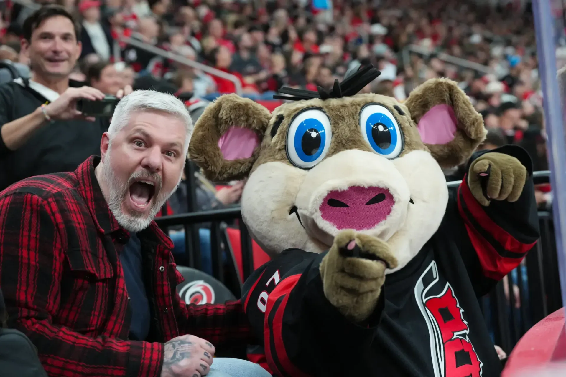 Carolina Hurricanes mascot gets political in odd troll of Vancouver Canucks fans