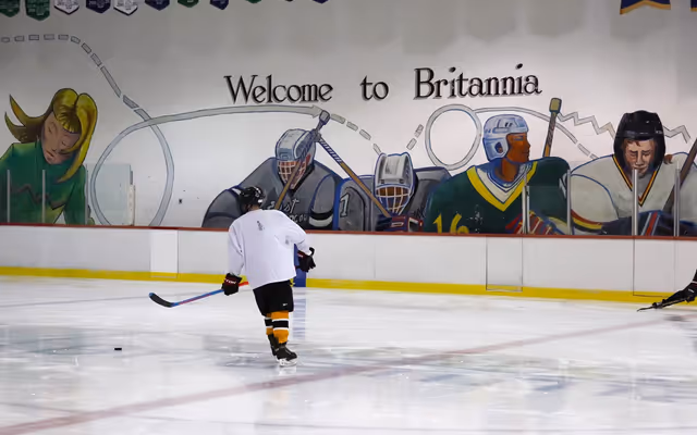 Vancouver minor hockey associations speak out in opposition of Canucks practice facility plan