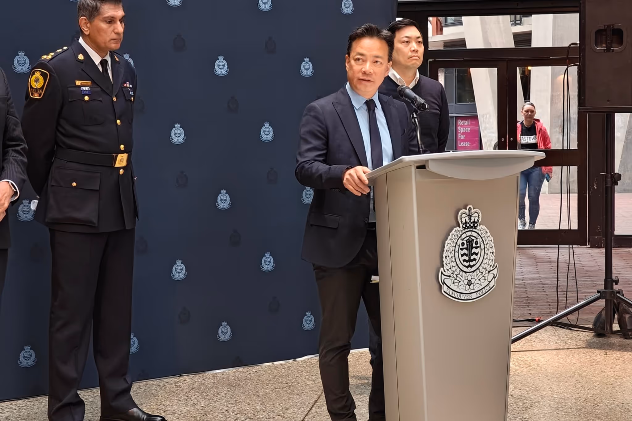 'Partisan' police? Union that endorsed Ken Sim in 2022 launches new campaign