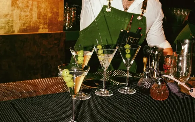 Vancouver bar hands over the reigns for monthly 'guest shift' series