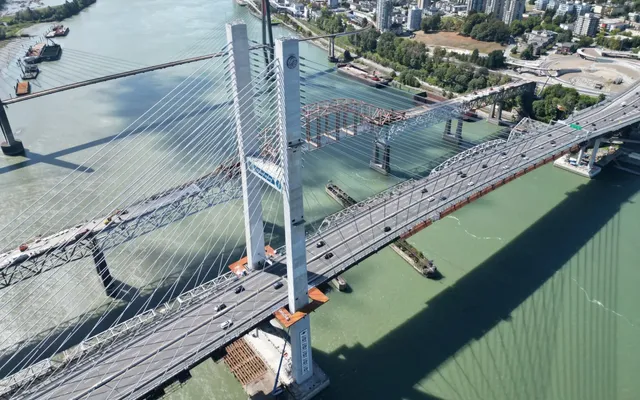 Closures on stal̕əw̓asəm Bridge to impact traffic this weekend for construction