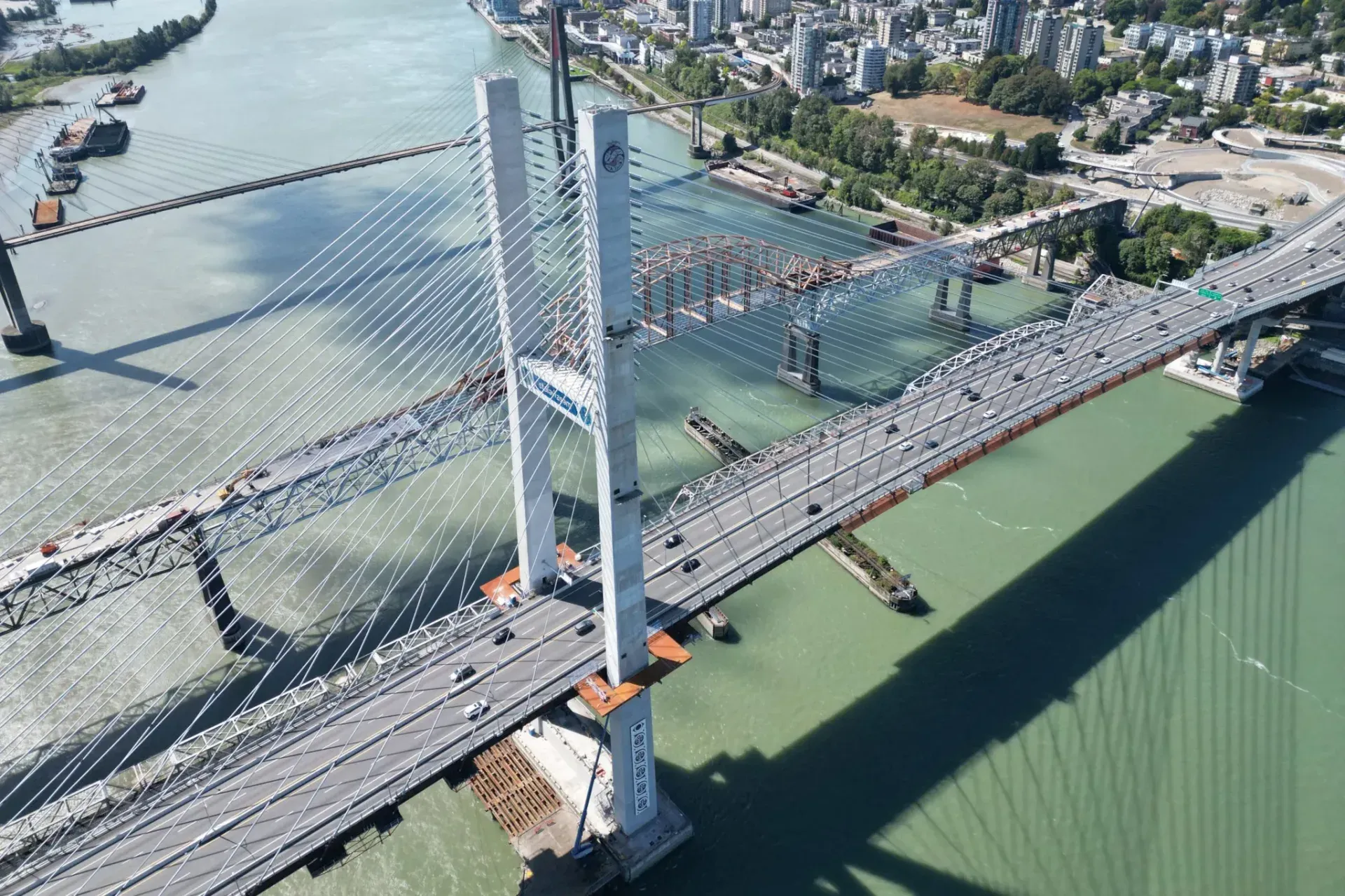 Closures on stal̕əw̓asəm Bridge to impact traffic this weekend for construction