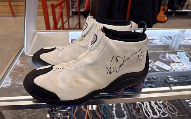 Thrifter finds shoes signed by Toronto Raptors legend at Value Village for $79