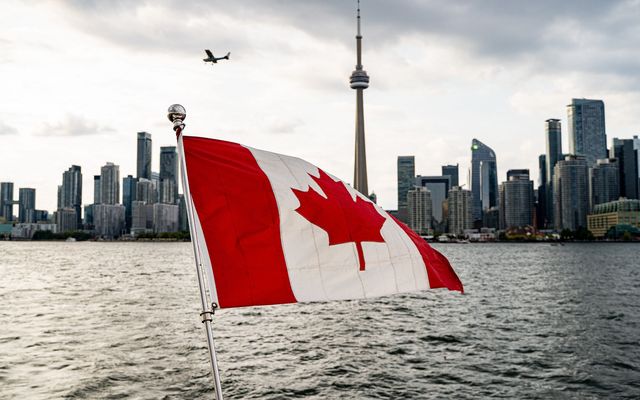 These resources can help you ‘buy Canadian’ tech and software