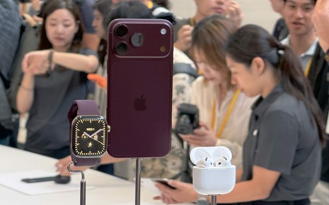 iPhone 18 Pro, Apple Watch Series 12, AirPods 5 now available in Canada
