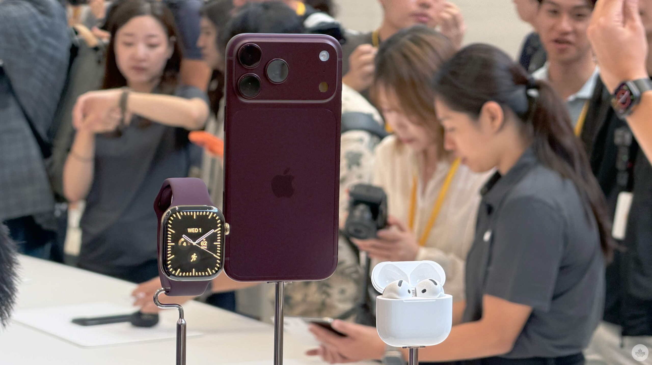 iPhone 18 Pro, Apple Watch Series 12, AirPods 5 now available in Canada