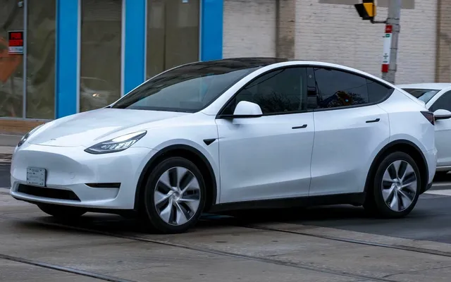 Canadian EV sales are growing, but experts aren’t sure it’s enough