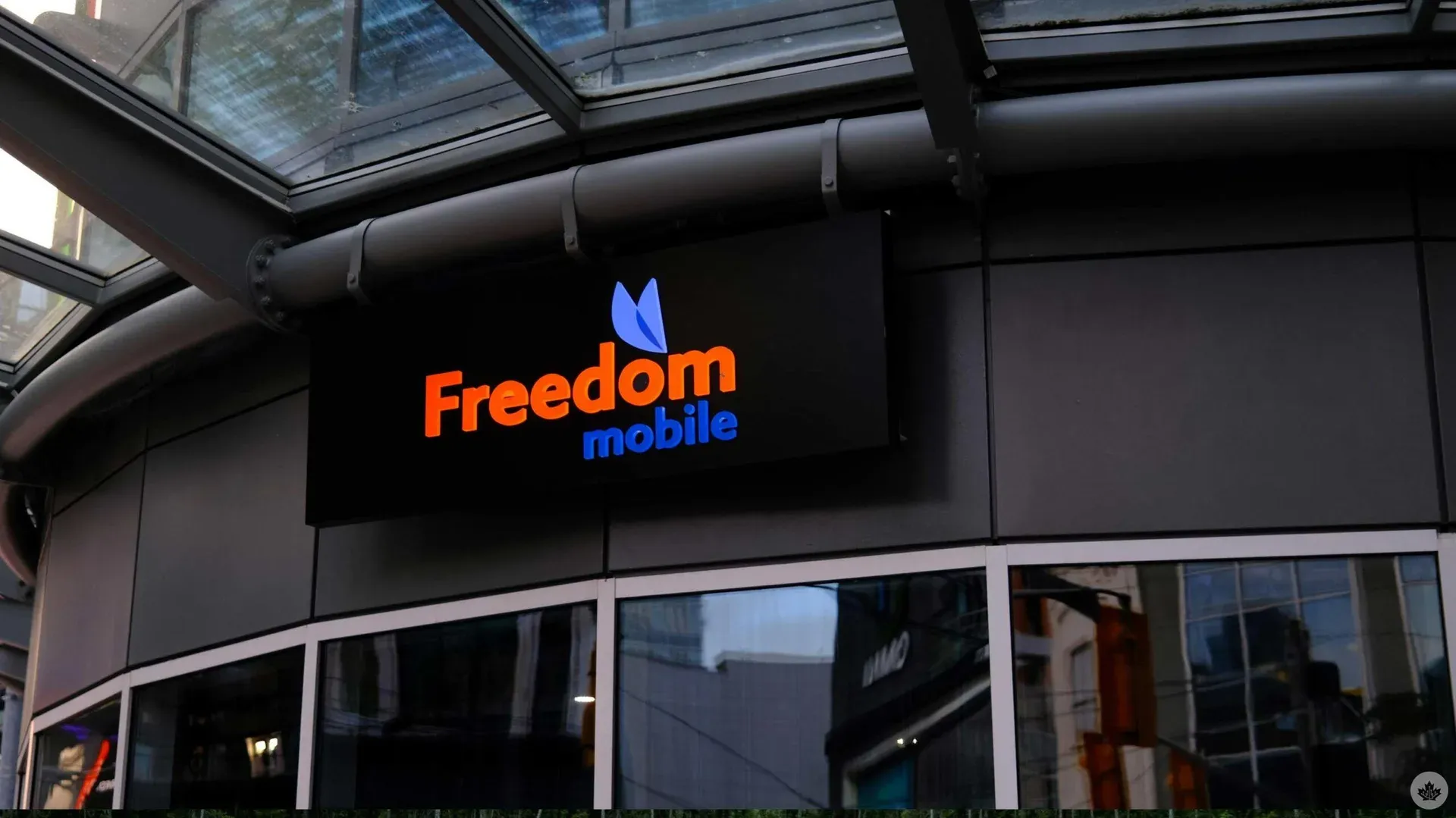 Freedom Mobile rolls out improved wireless plans in Manitoba