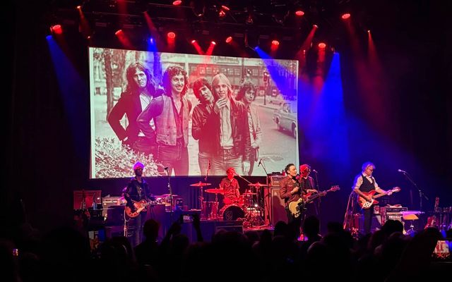 REVIEW: The Wallflowers celebrate 30 years of ‘Bringing Down the Horse’ — then pay tribute to Tom Petty in Toronto