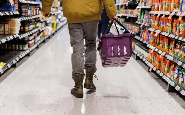 1 in 10 Canadians living in poverty as costs stay high: new Statistics Canada report
