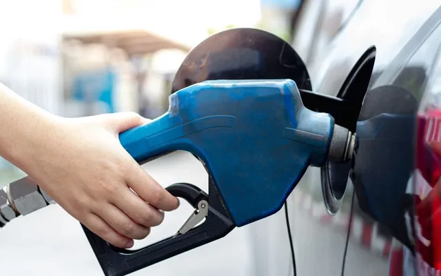 ‘Gameday fuel’: Free gas for football fans as fall NFL season opens