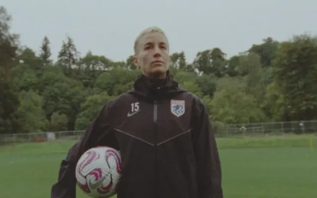 REVIEW: Rebeca Huntt shows Megan Rapinoe’s legendary career in all its complexities