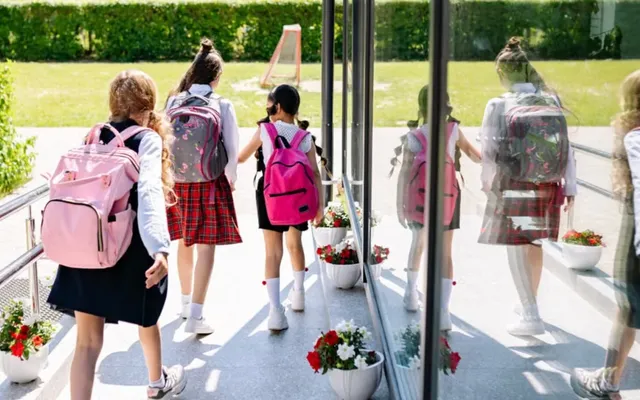Toronto school weather forecast: Sunny start, stormy midweek, and clear skies