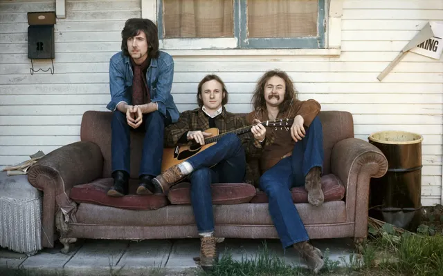 Comparing CSN – Crosby, Stills and Nash on Rhino High Fidelity Vinyl