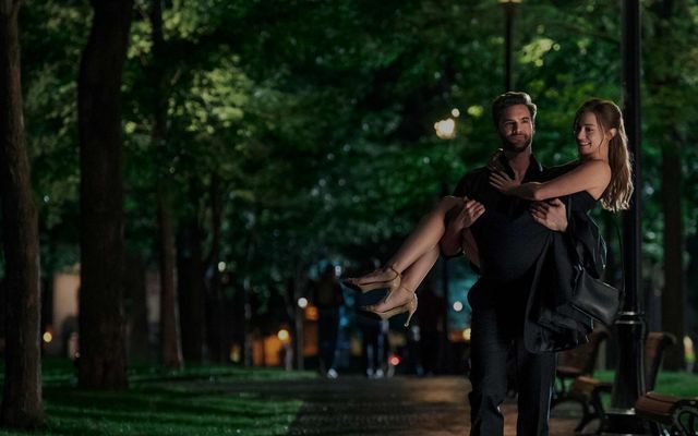 The Love Hypothesis Review: A Familiar Yet Forgettable Formula