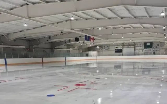 Report points to elevated CO exposure at Alberta hockey rink
