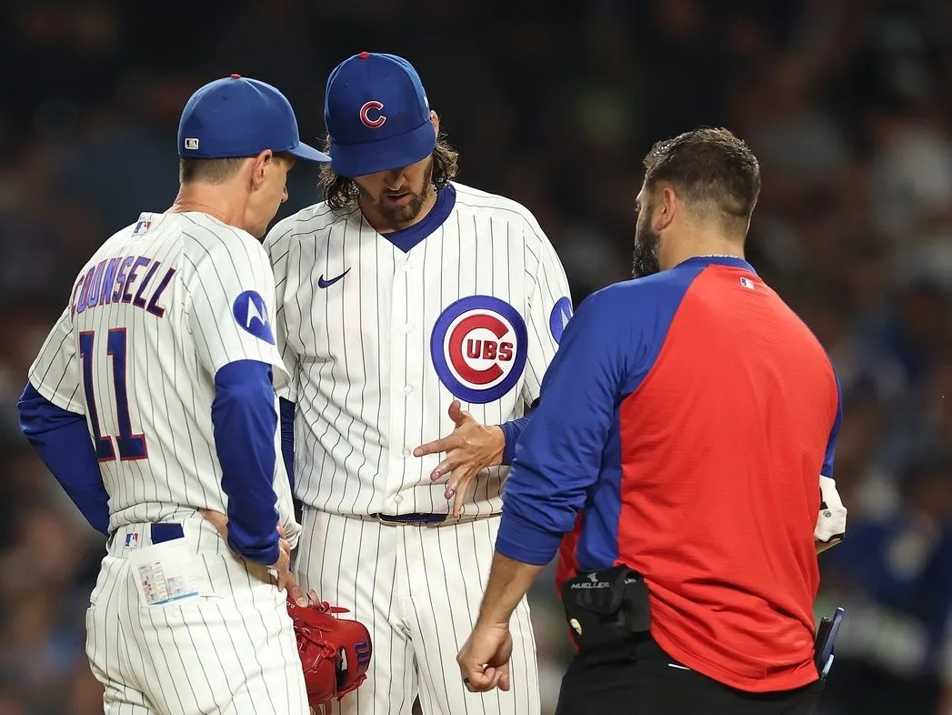 Cubs' Kevin Gausman leaves game early vs. White Sox with non-pitching hand cramp