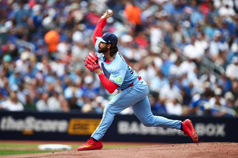 Blue Jays' playoff push hits a speed bump in extra-inning loss to the Yankees