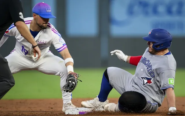 Blue Jays reach .500 following win over K.C. Royals as wild-card race heats up